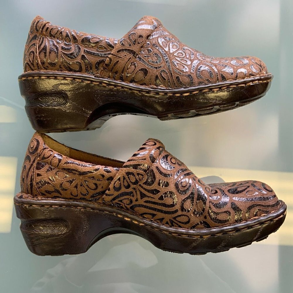 Boc BORN Size 6M Peggy Clogs Embossed Leather Slip On Clogs Wedge Women Brown - Picture 5 of 6